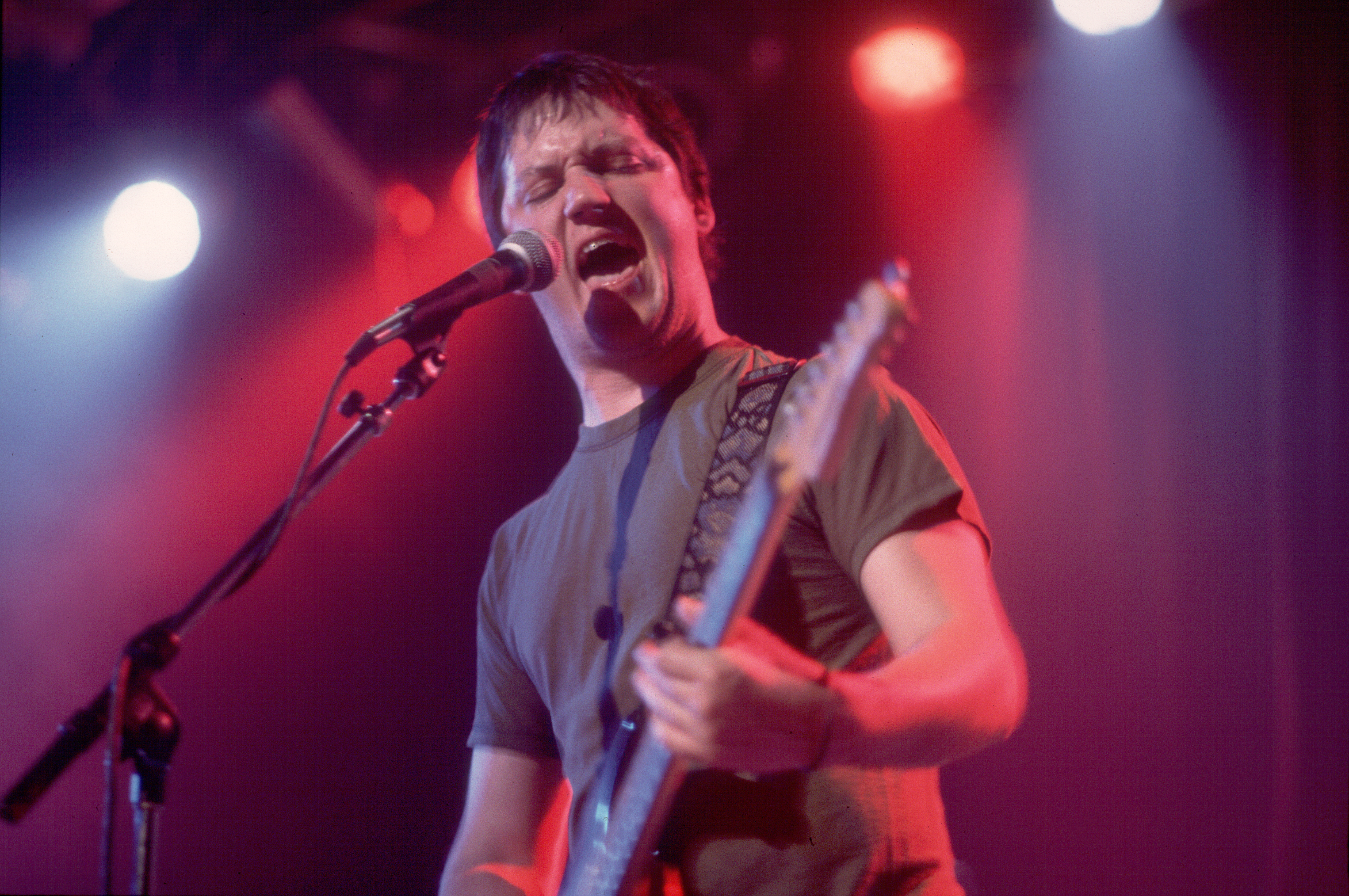 Modest Mouse 2000